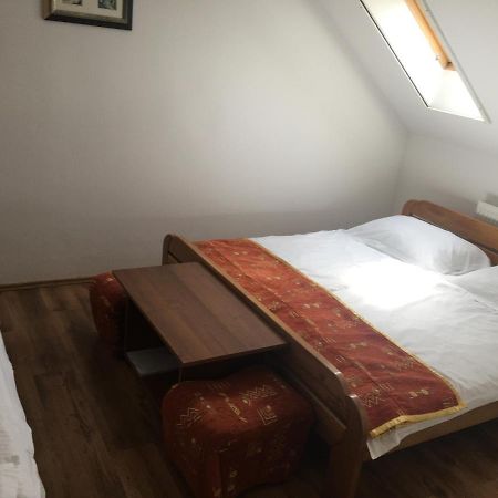 Naphaz Panzio Bed and Breakfast Tiszafüred Exteriör bild