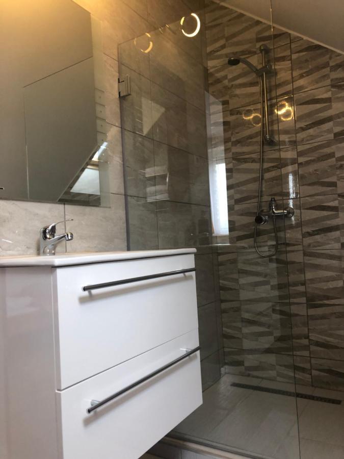 Naphaz Panzio Bed and Breakfast Tiszafüred Exteriör bild