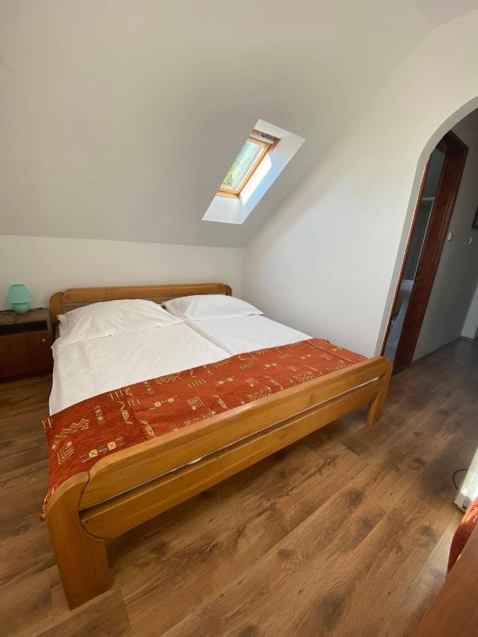 Naphaz Panzio Bed and Breakfast Tiszafüred Exteriör bild